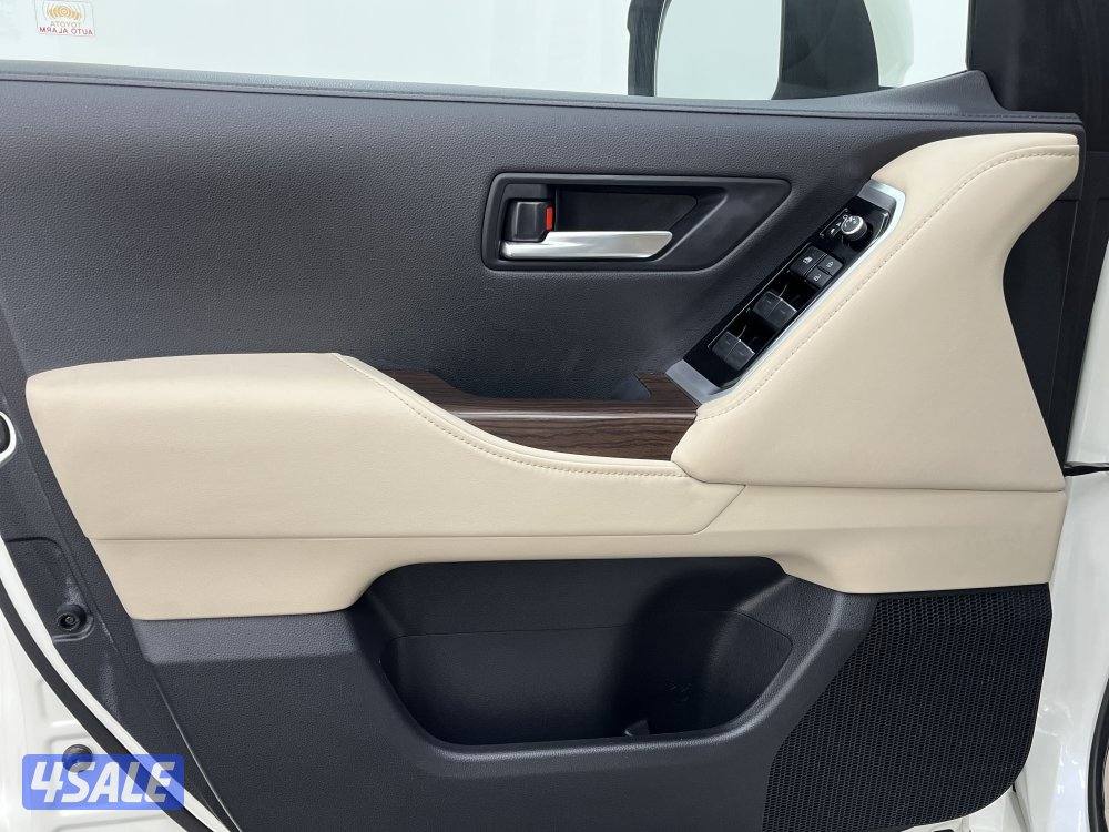 TOYOTA LAND CRUISER GXR 3.5L TW TURBO MID11