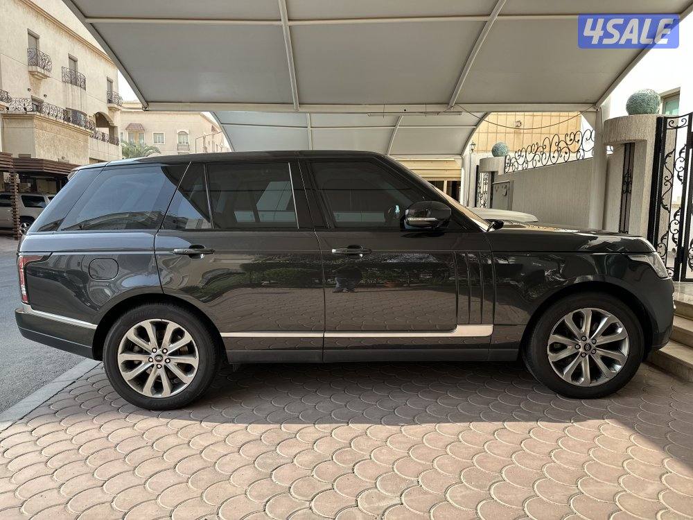 رنج روفر نظيف جدا0