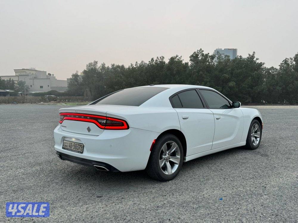 للبيع دودج شارجر1