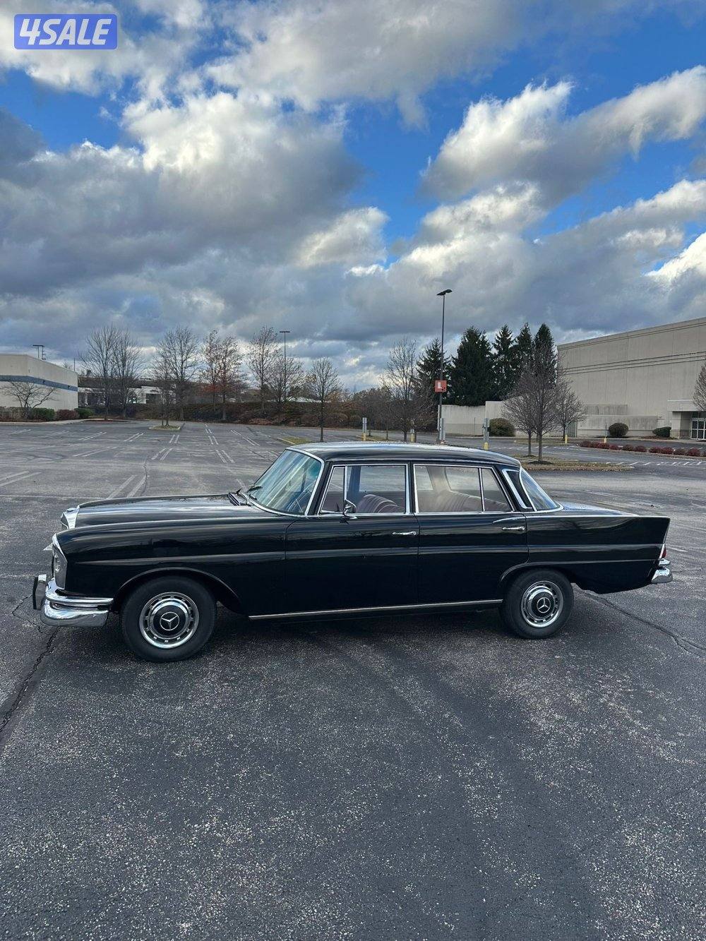 مرسيدس S280موديل 1967 عداد ٣٠ الف ميل0