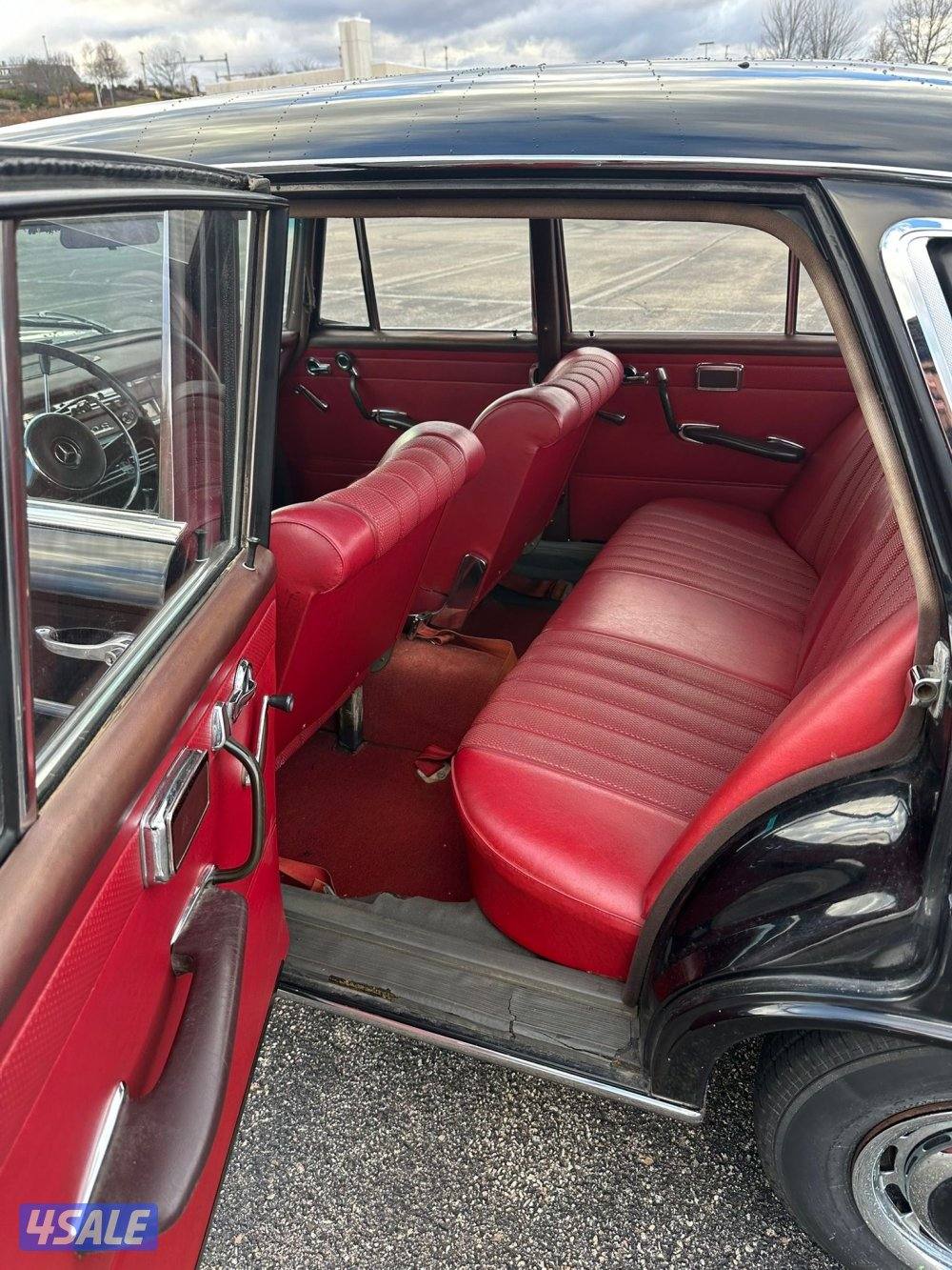 مرسيدس S280موديل 1967 عداد ٣٠ الف ميل9