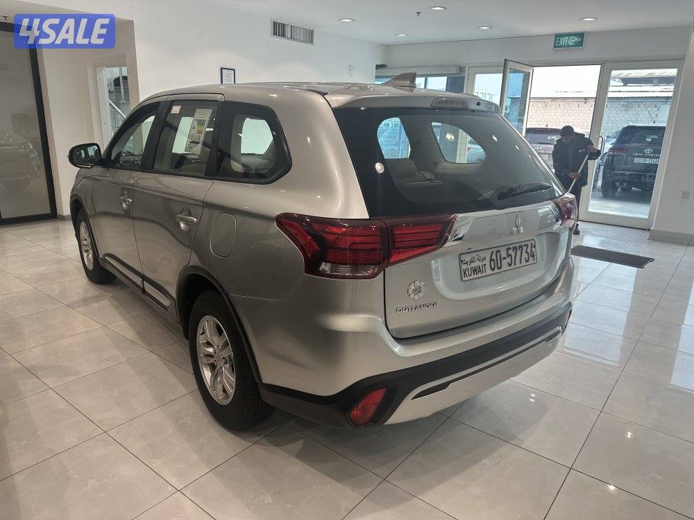 متسوبيشي اوتلاندر2