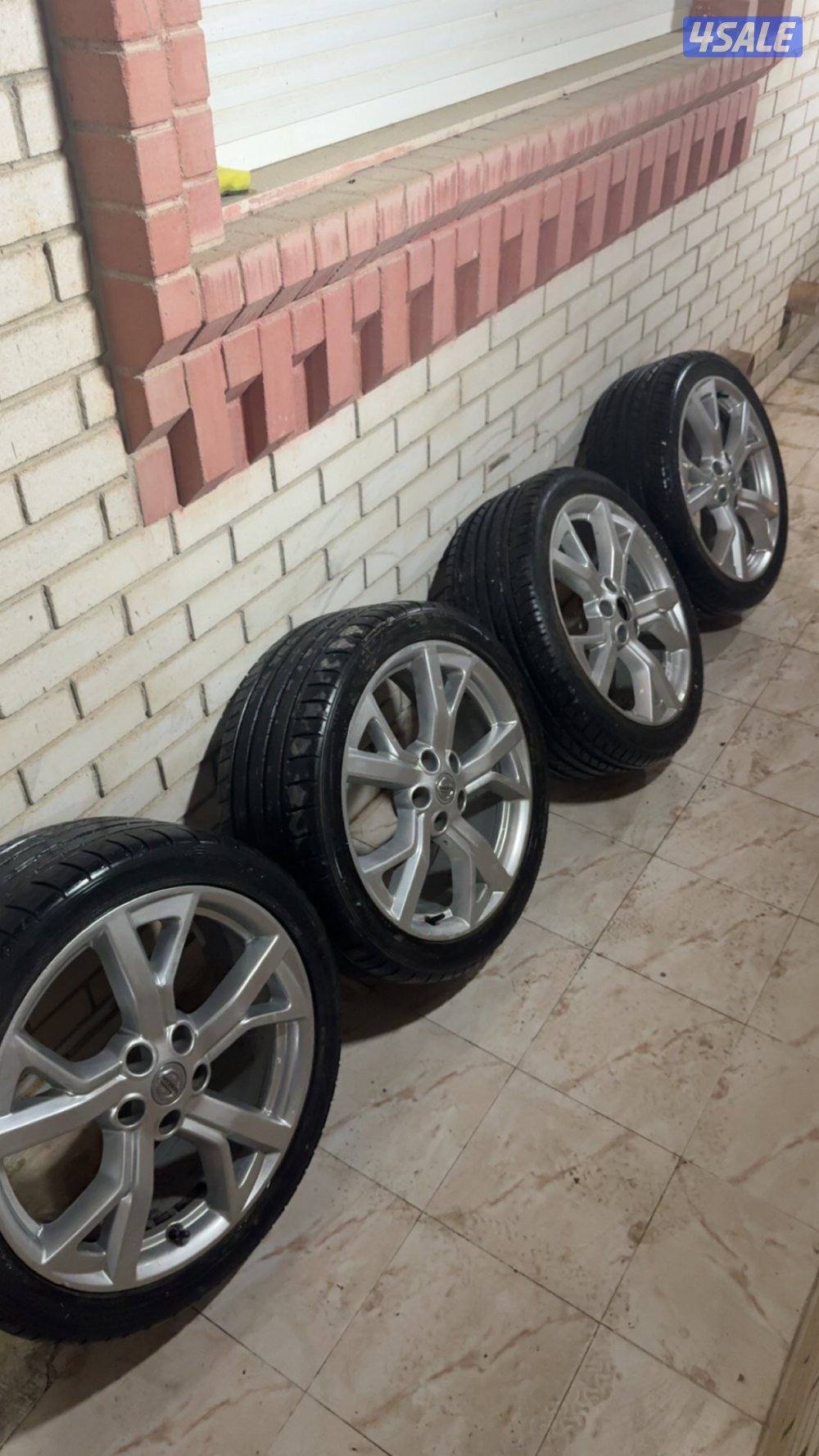 للبيع اربع رنقات مكسيمات اصليه1