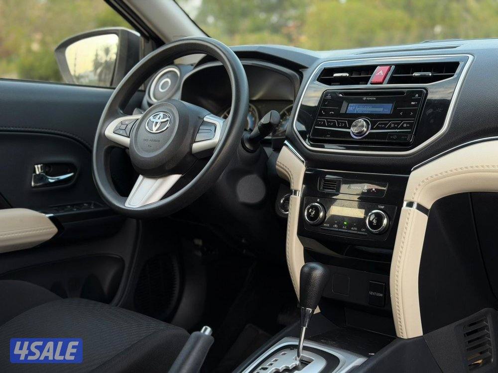 للبيع تويوتا رش موديل 2020 وارد الساير5