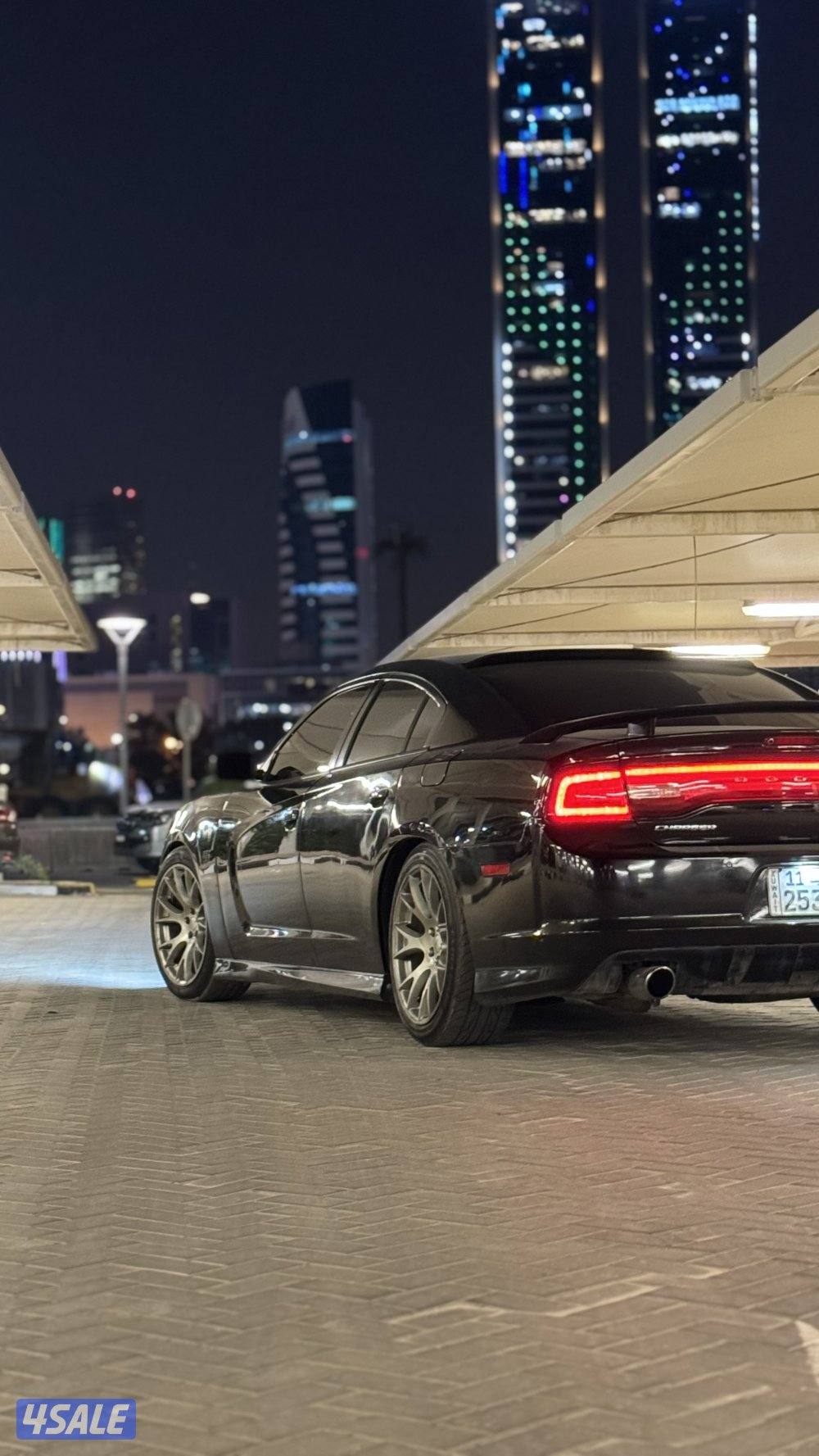Srt8 تشارجر4