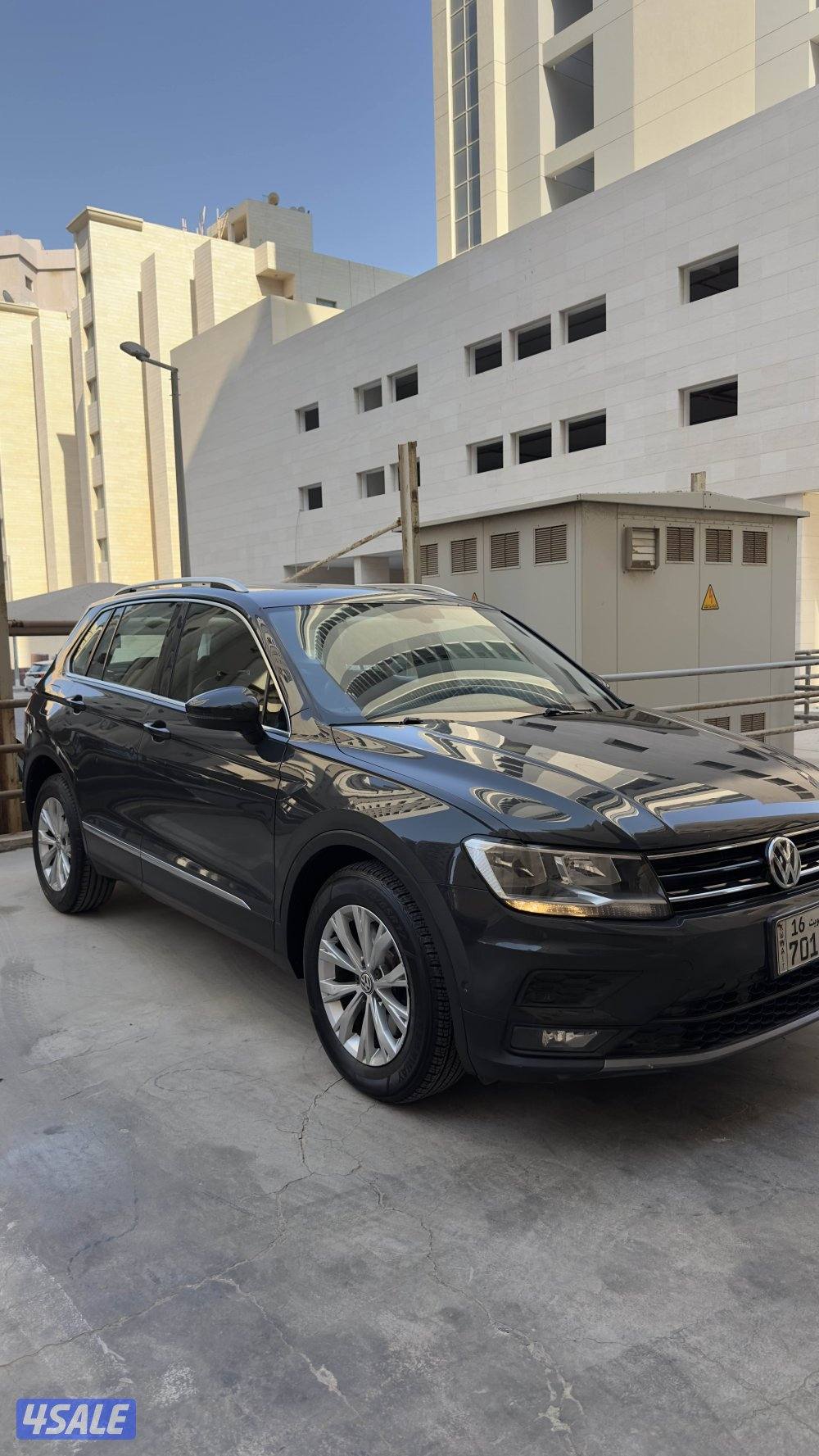 للبيع تيجوان ماشي 81 الف الفل سيرفسات وكاله موديل ٢٠١٩2