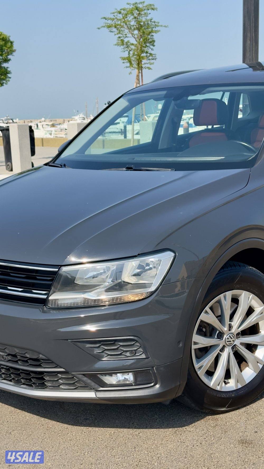 للبيع تيجوان ماشي 81 الف الفل سيرفسات وكاله موديل ٢٠١٩4