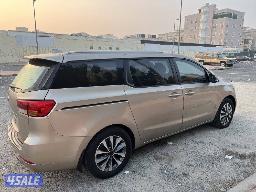 للبيع كيا كرنفال0