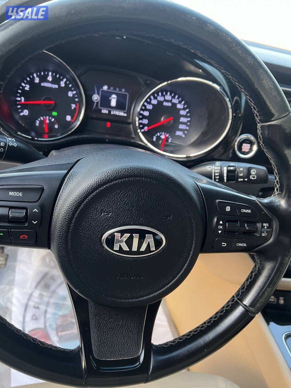 للبيع كيا كرنفال8