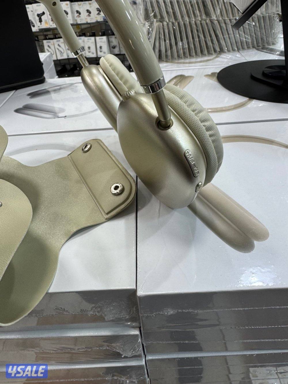 سماعات كوبي ايربودز ماكس + توصيل مجاني وكفاله سنه4