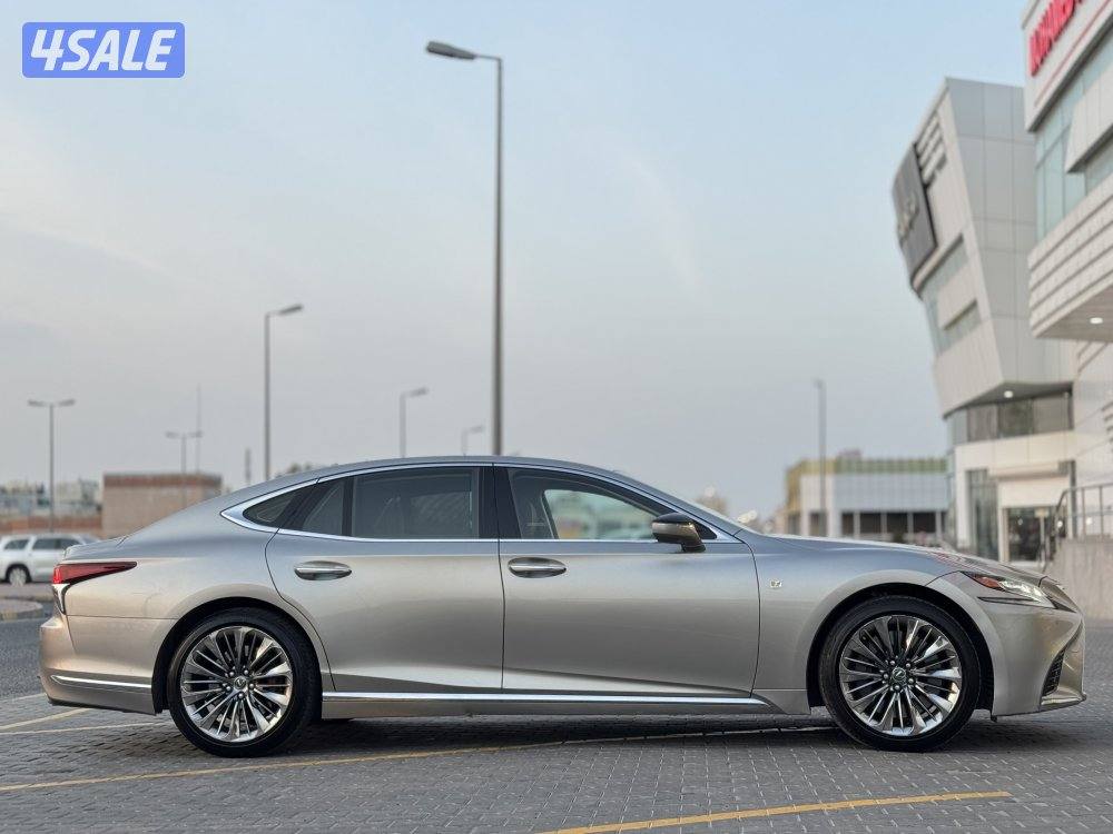 للبيع لكزس LS500 موديل 2019. الساير2