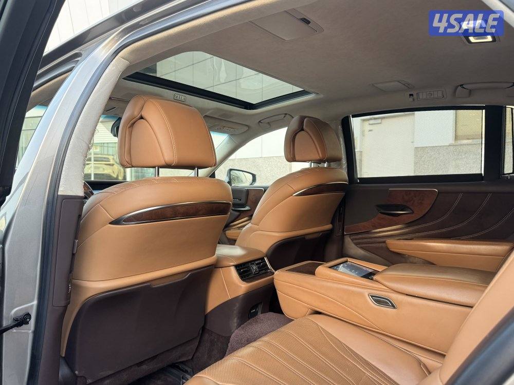 للبيع لكزس LS500 موديل 2019. الساير7