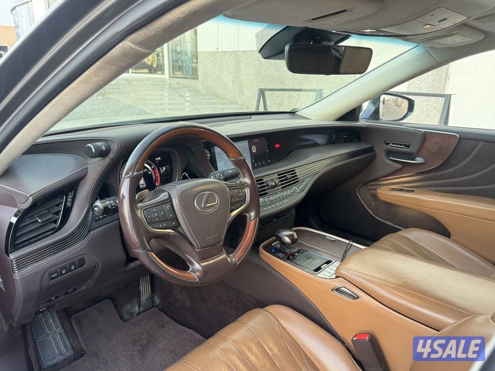 للبيع لكزس LS500 موديل 2019. الساير9
