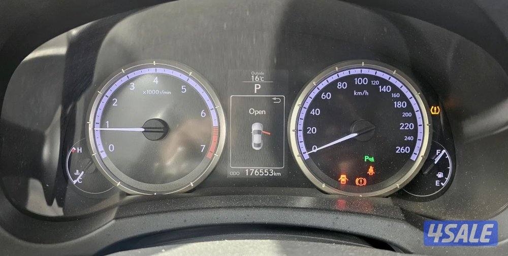 Lexus RC350 Model 201610