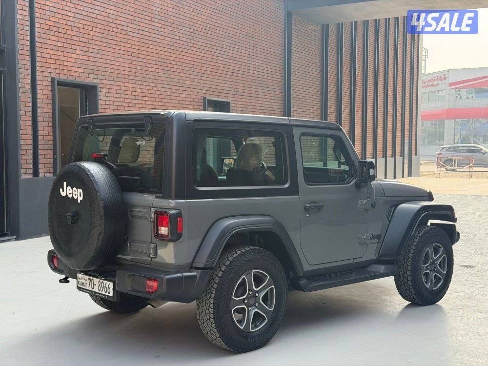 جيب رانجلر5