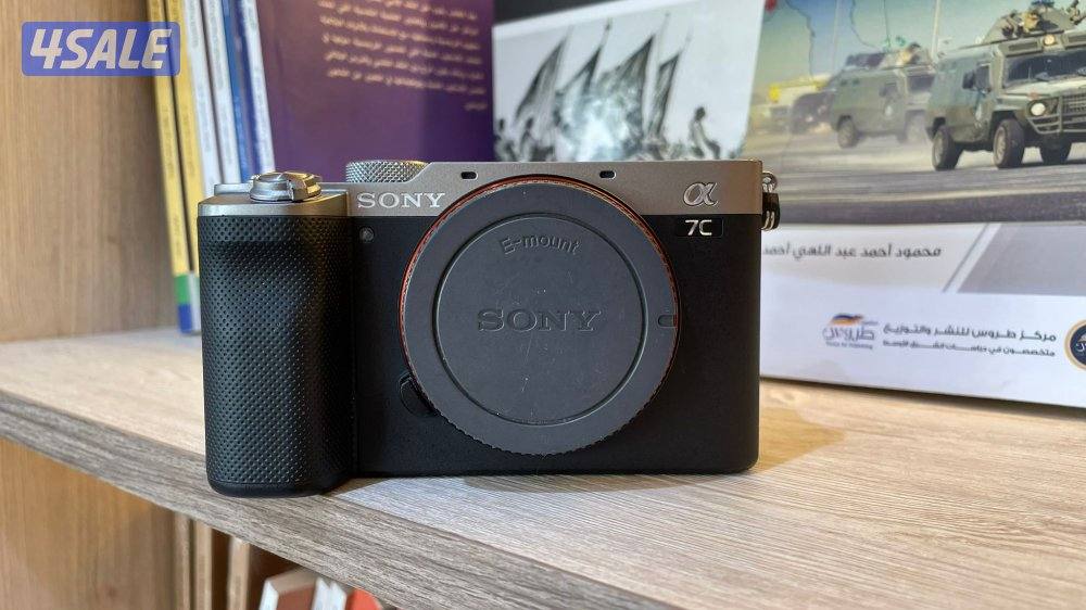 سوني a7ci الكاميرا استعمال خفيف جدا الستر أقل من 2000