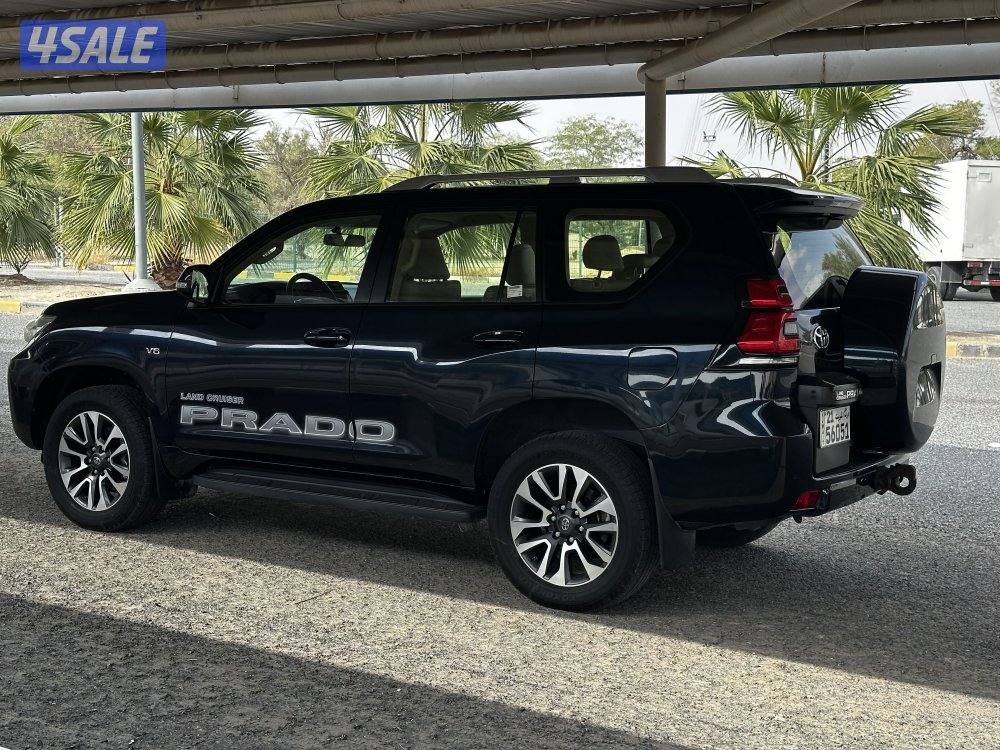 للبيع برادو موديل ٢٠٢٢ صبغ الوكالة ماعدا قطعه2