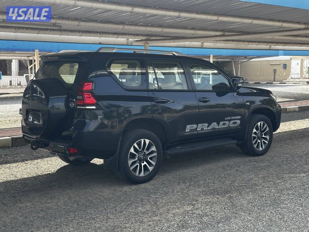 للبيع برادو موديل ٢٠٢٢ صبغ الوكالة ماعدا قطعه3