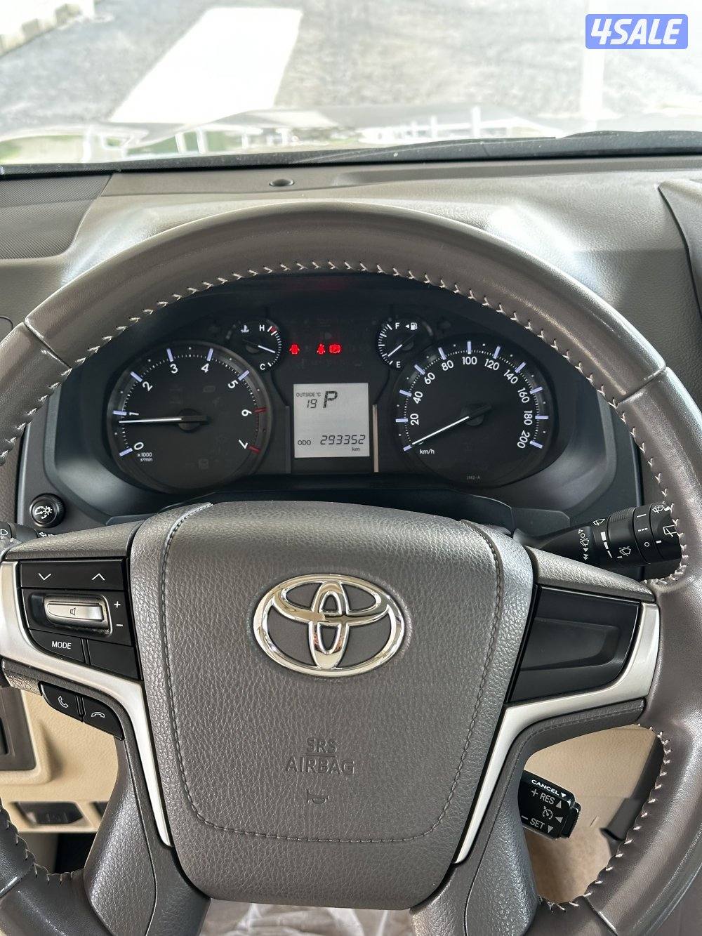 للبيع برادو موديل ٢٠٢٢ صبغ الوكالة ماعدا قطعه7