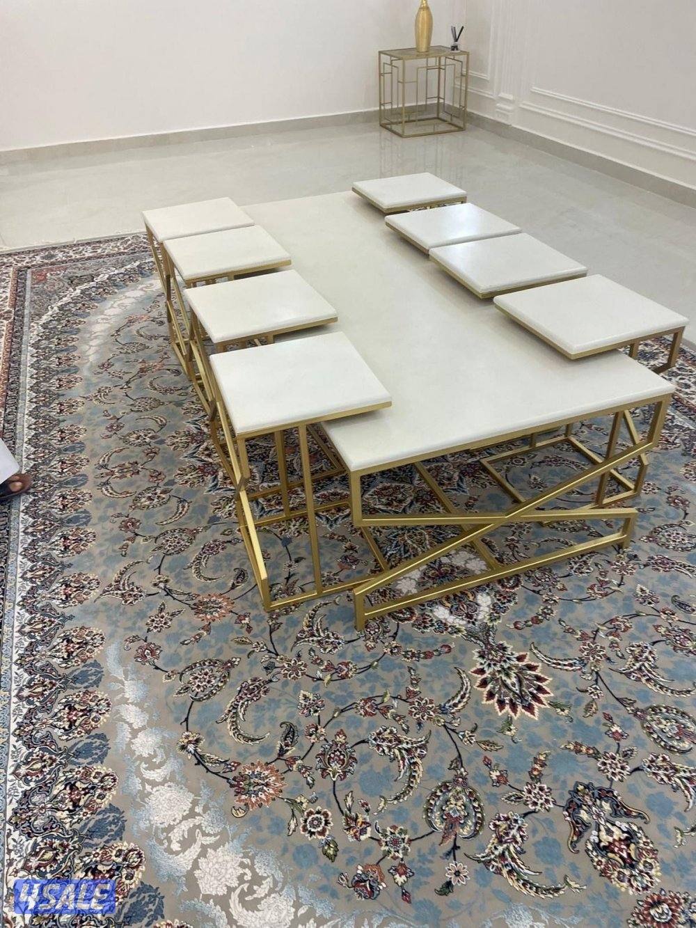 للبيع جلسة شبه جديد استخدام خفيف ست قطع تصلح لصالة كبيرة3