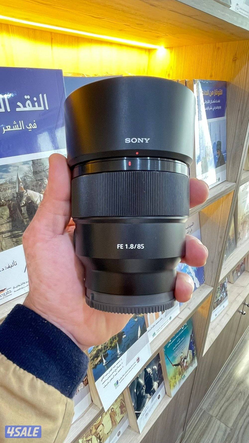 Sony  f/1.8 85mm عدسة1