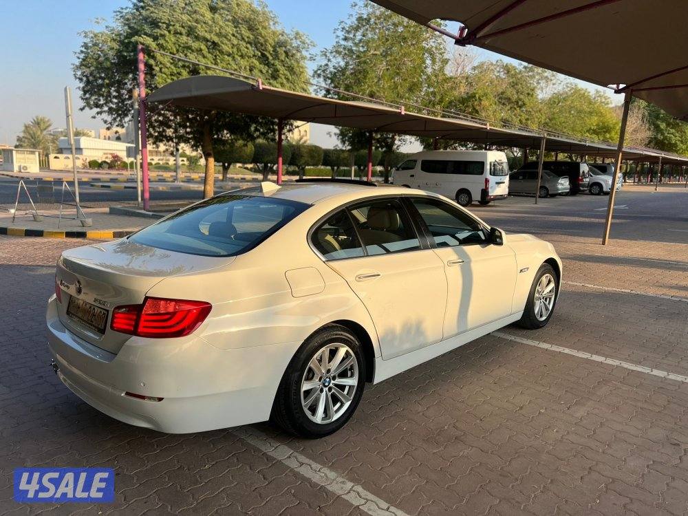 بي ام دبليو 523i-2011 صبغ وكالة4