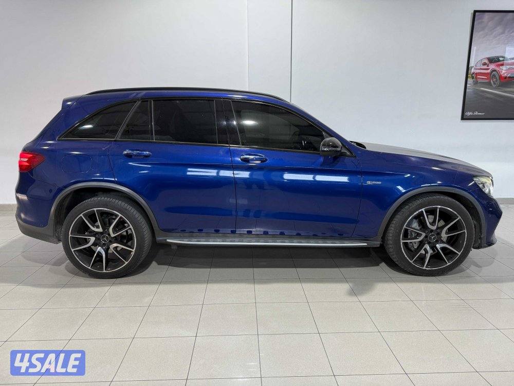 Mercedes-Benz GLC 43 AMG Std BiTurbo0