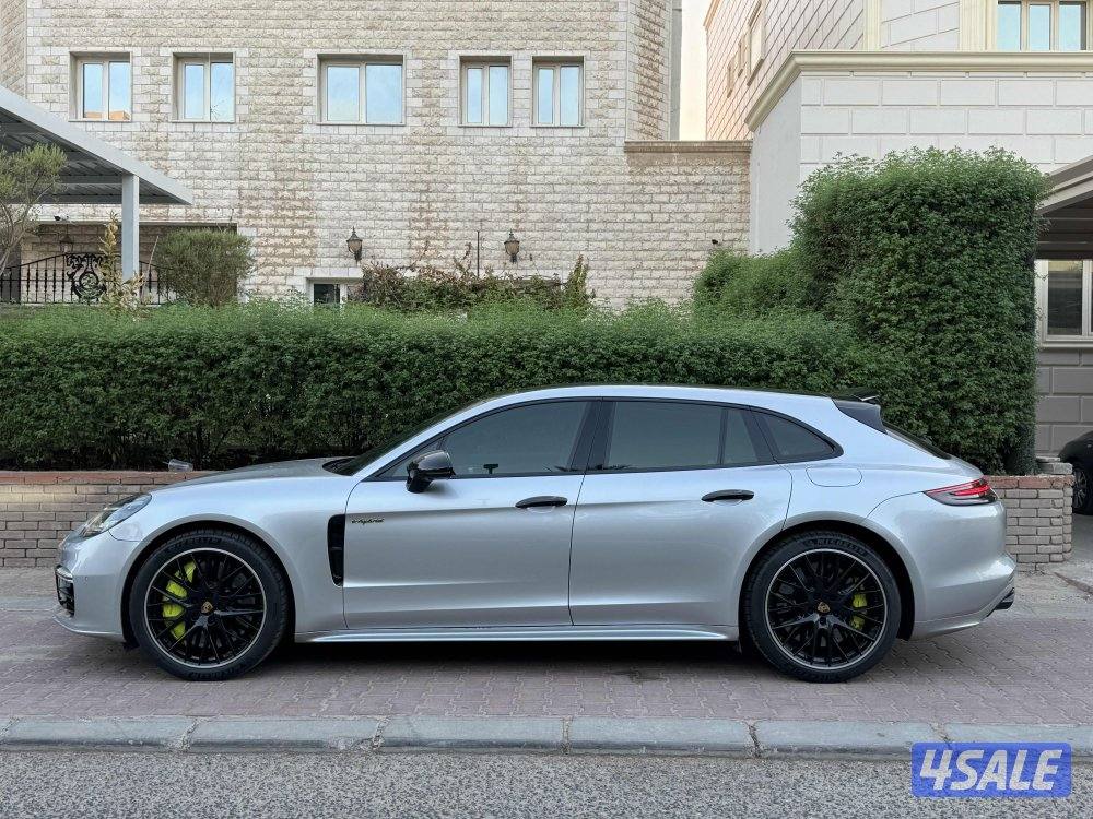 Panamera Turbo S E-Hybrid Sport Turismo2