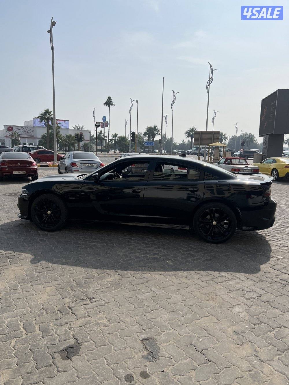 للبيع دودج شارجر كامل المواصفات5