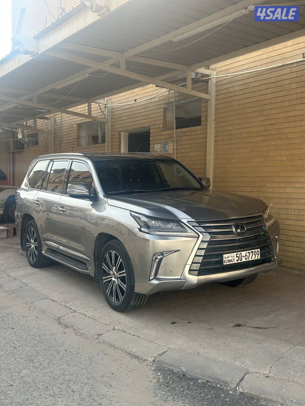 لبيع جيب لكزس كامل الموصفات رمادي من دخل احمر سيرفس منتضم في الوكاله1