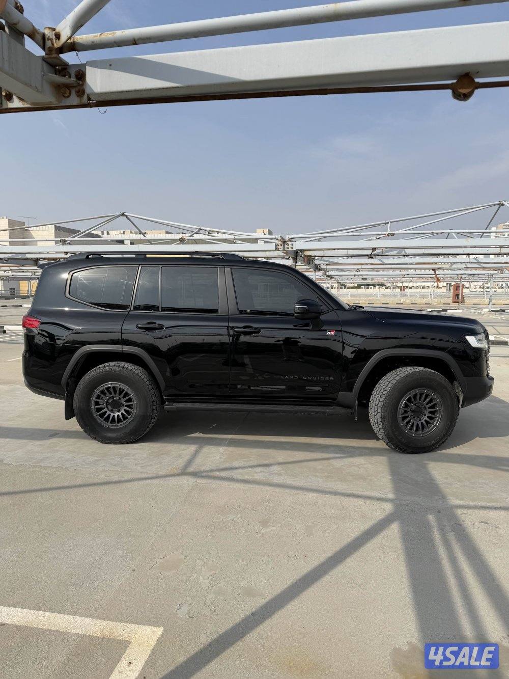 للبيع Land Cruiser GR لاند كروزر3