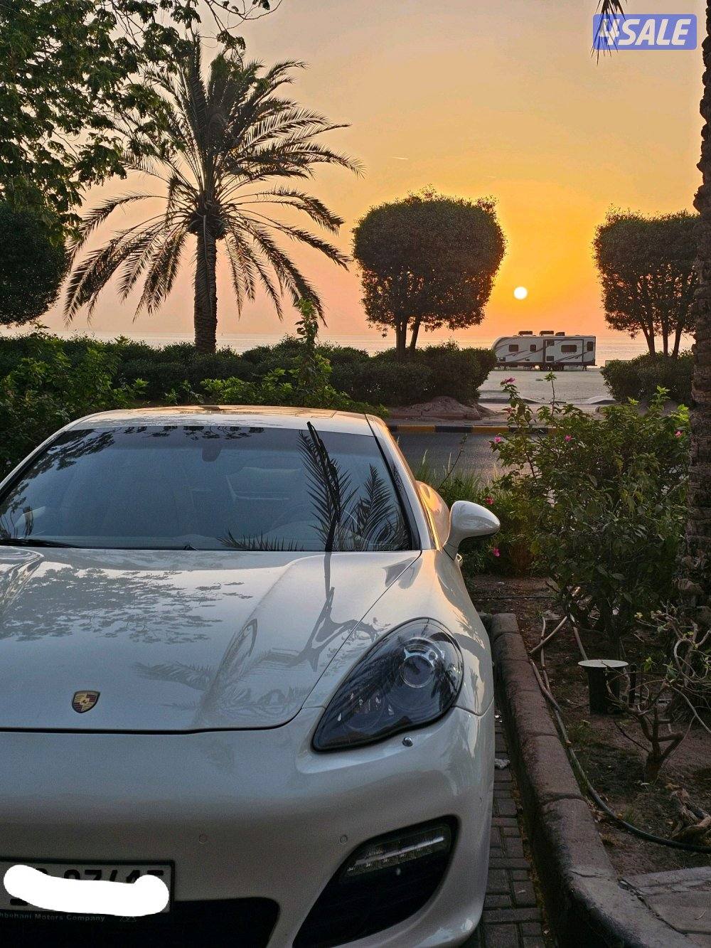 Porsche Panamera 4S 20111