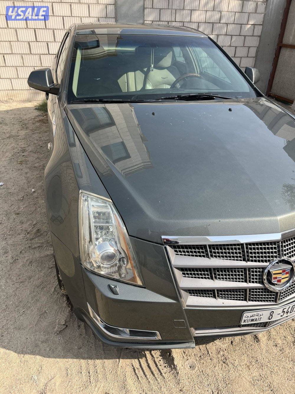 للبيع كاديلاك موديل ٢٠١١7