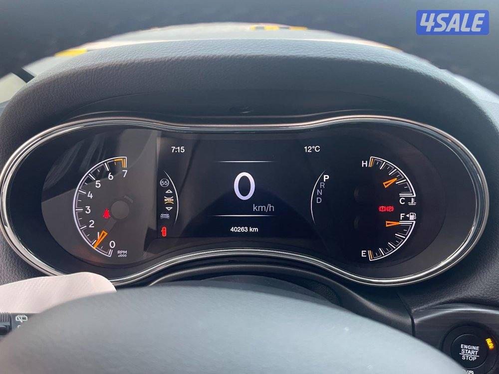 Jeep Grand Cherokee0