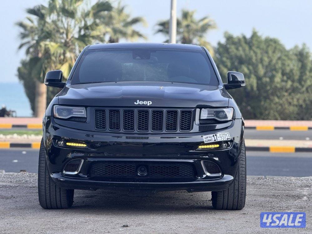 للبيع جيب جراند شيروكي  SRT8 موديل 20160