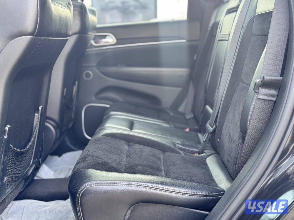 للبيع جيب جراند شيروكي  SRT8 موديل 20166