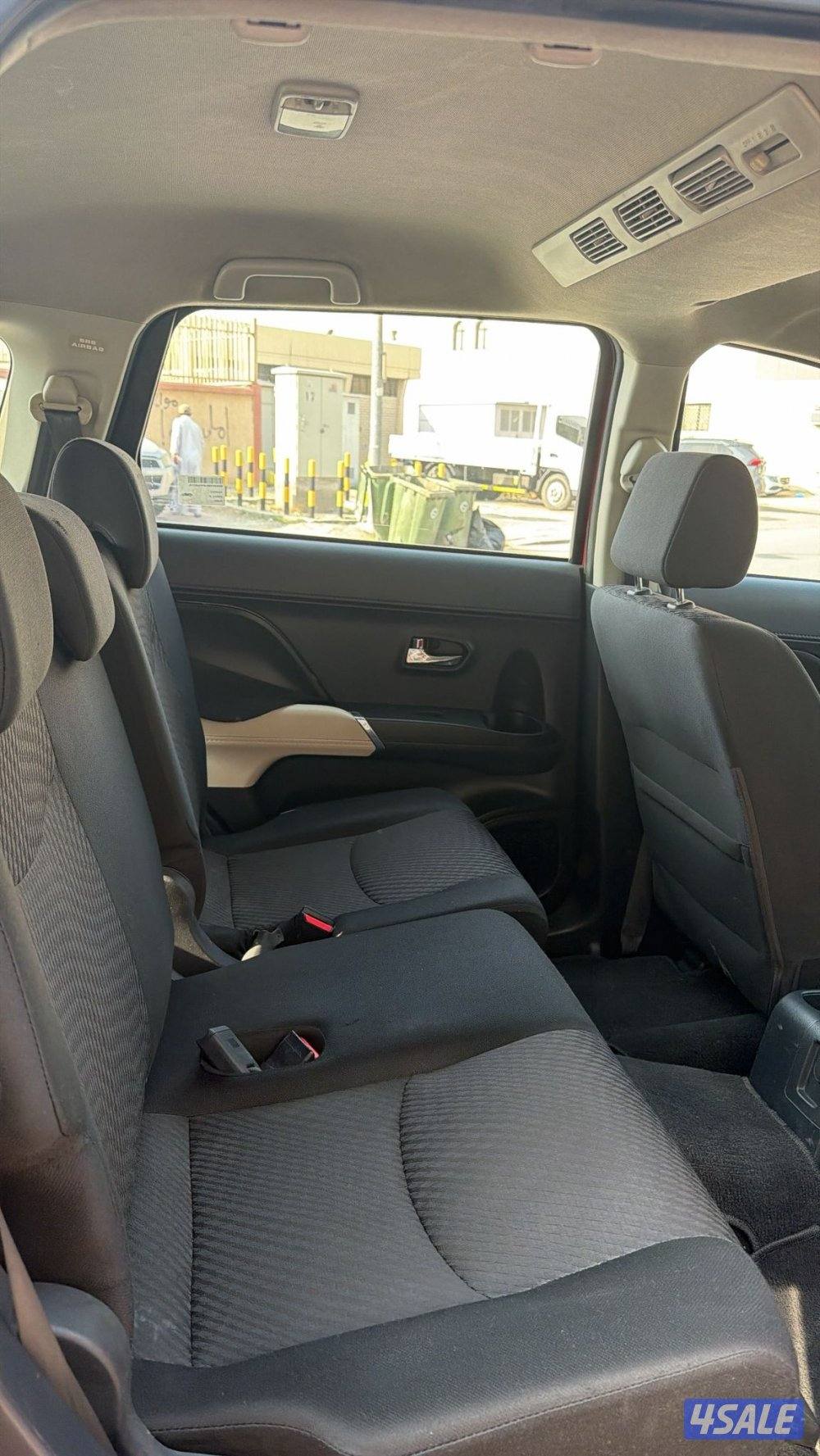 لبيع راش 2023 صبغ الوكاله بحاله الوكاله الساير ماعده قطعتين تجميلي7