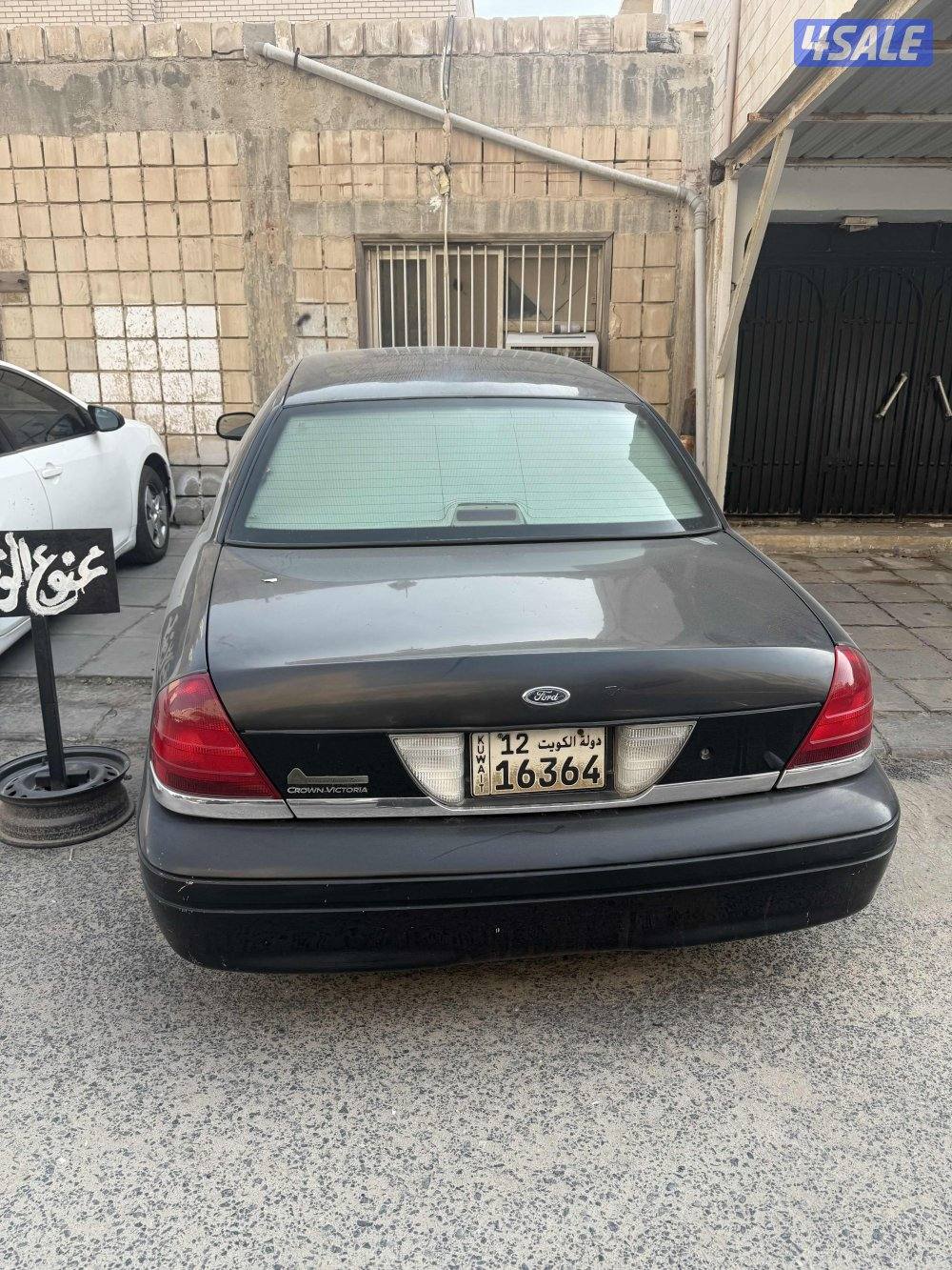 للبيع فورد فكتوريا 2010 على المنظور وكل شي واضح بالصور1