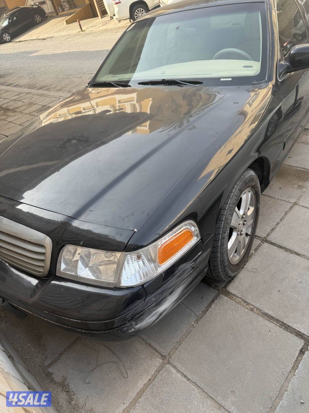 للبيع فورد فكتوريا 2010 على المنظور وكل شي واضح بالصور5