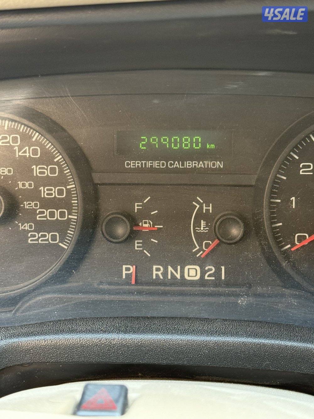 للبيع فورد فكتوريا 2010 على المنظور وكل شي واضح بالصور6