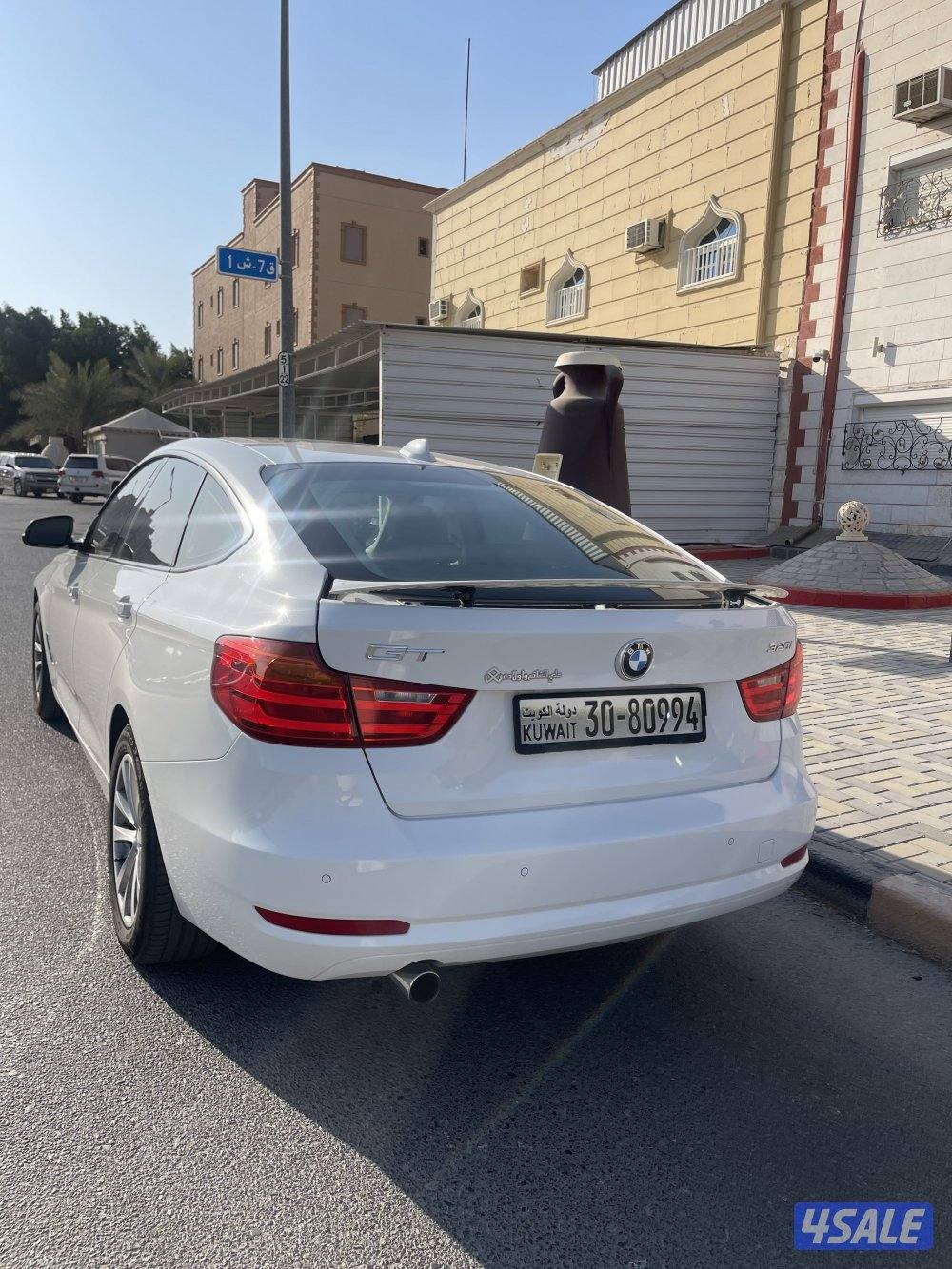 بي ام  320 جي تي هاتش باك3