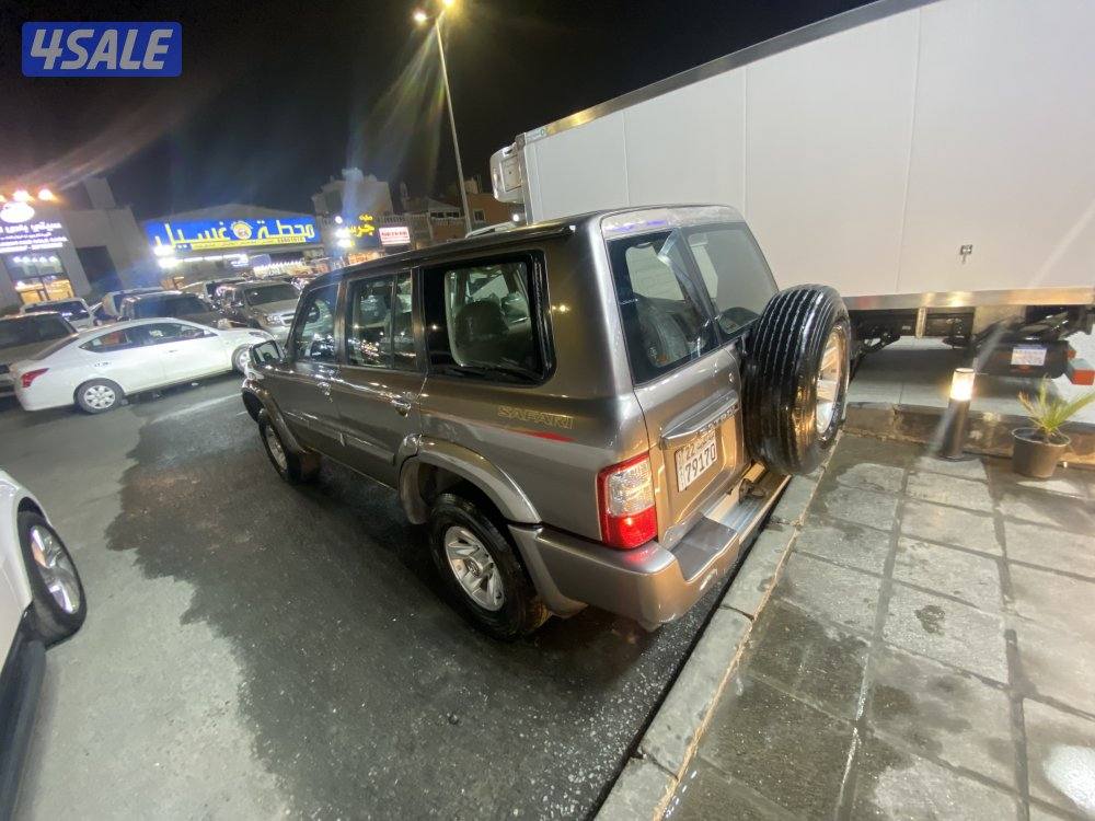 قير عادي _ عداد 290 _ شاصي جيد8