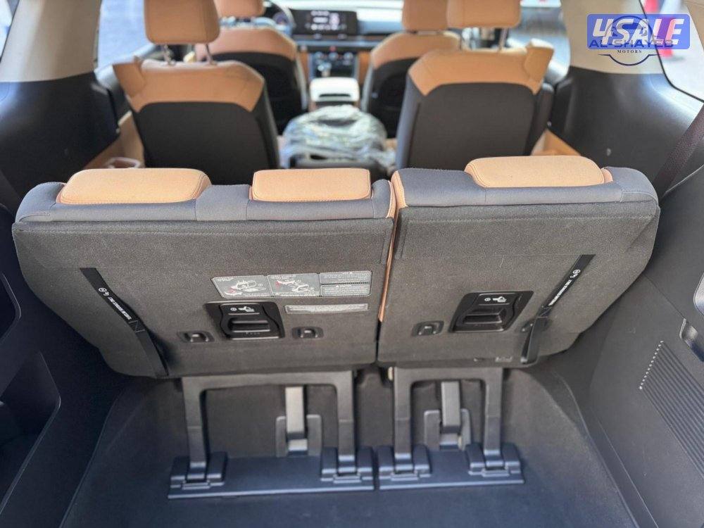 كرنفال 2023 عداد 81 الف بحالة ممتازة7