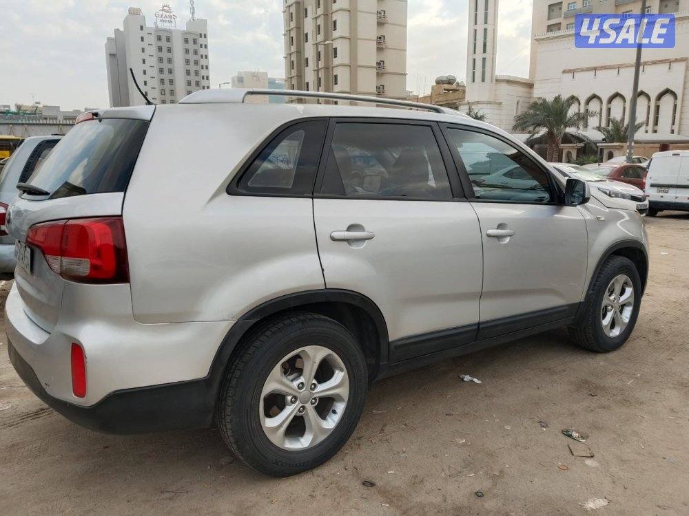 كيا سيرونو4