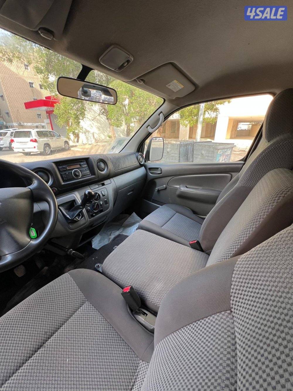 للبيع باص نيسان اورفان مقفل 2019 ( عـداد 165 فـقـط )7