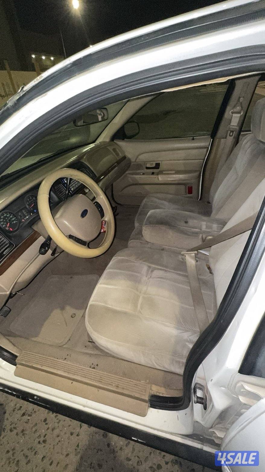 فورد فكتوريا 2010 ابيض9