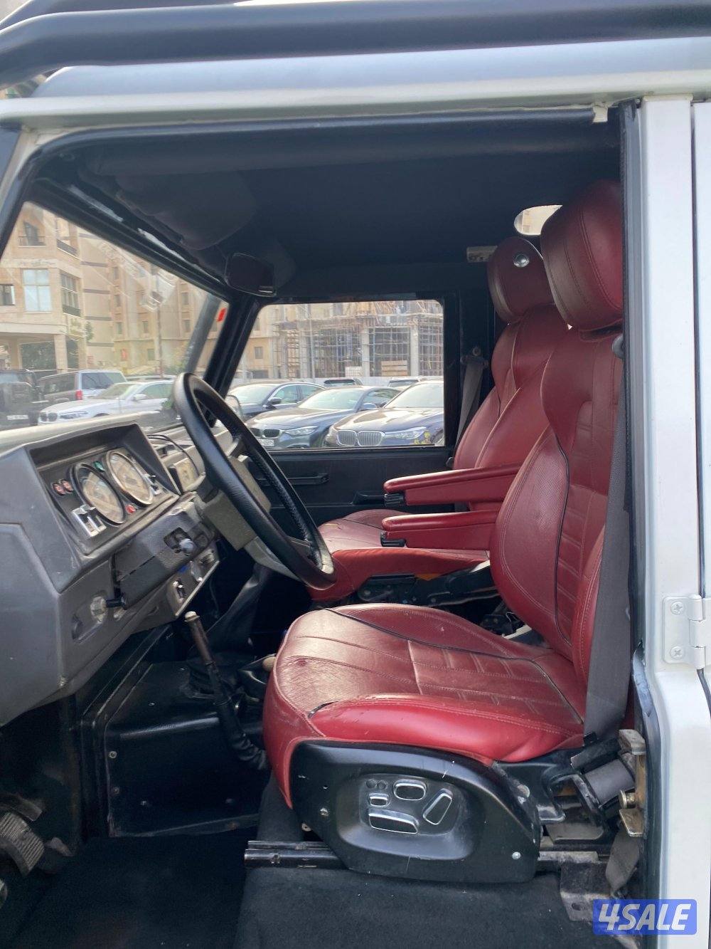 ‏‎🔺بيع🔺شراء🔺تثمين

 للبيع ديفندر 
موديل 1984 
عداد 99 الف 

❗️9