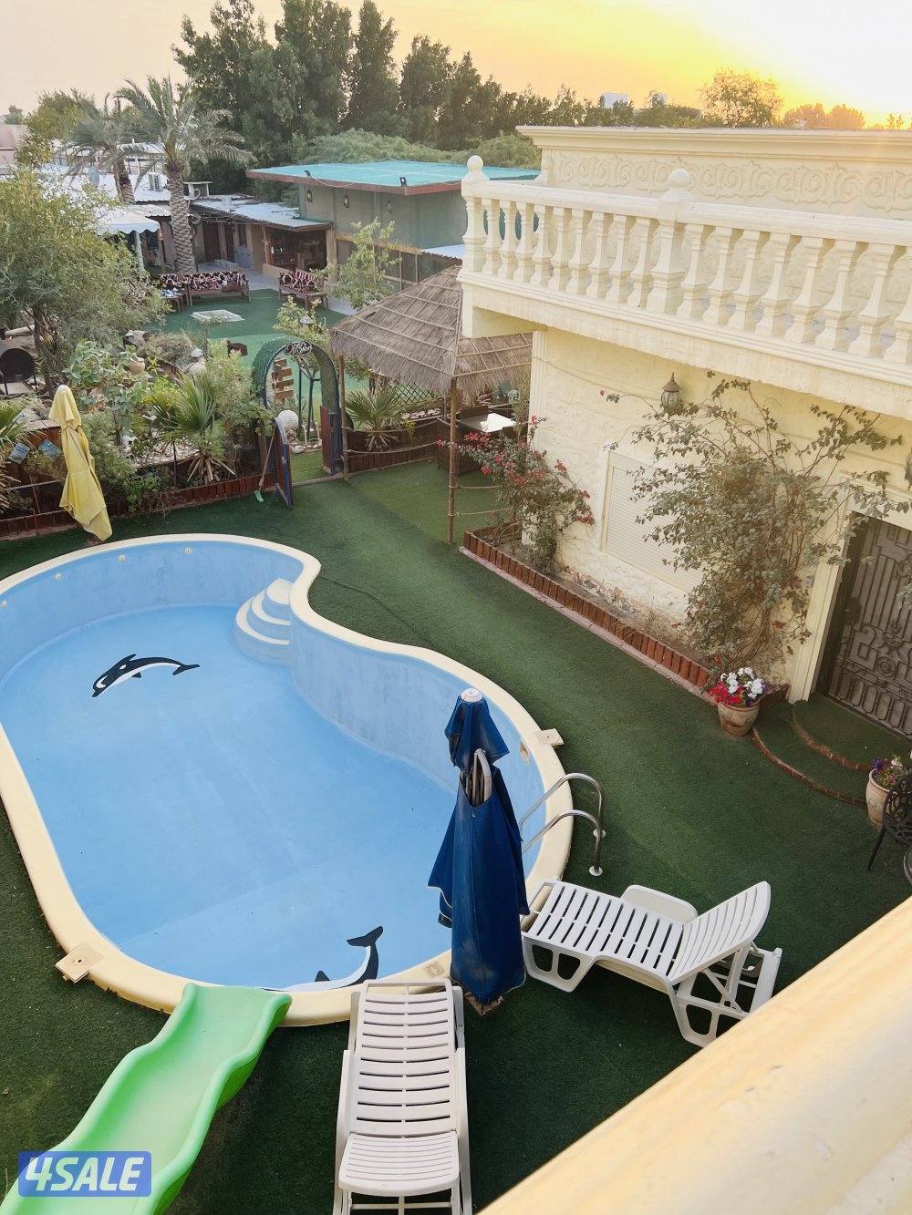 إستراحه ⚡️vip⚡️ثاني بلوك على شارع الخدمات المثلث الذهبي على قطعتين ٨ و٤1