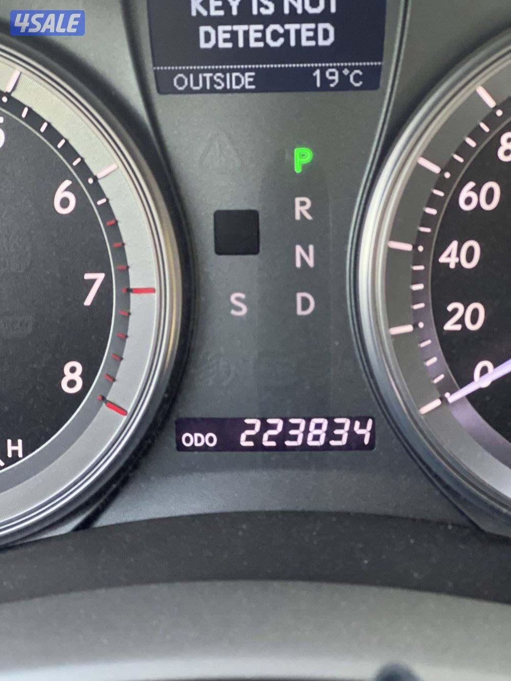 للبيع لكزس وارد الساير5