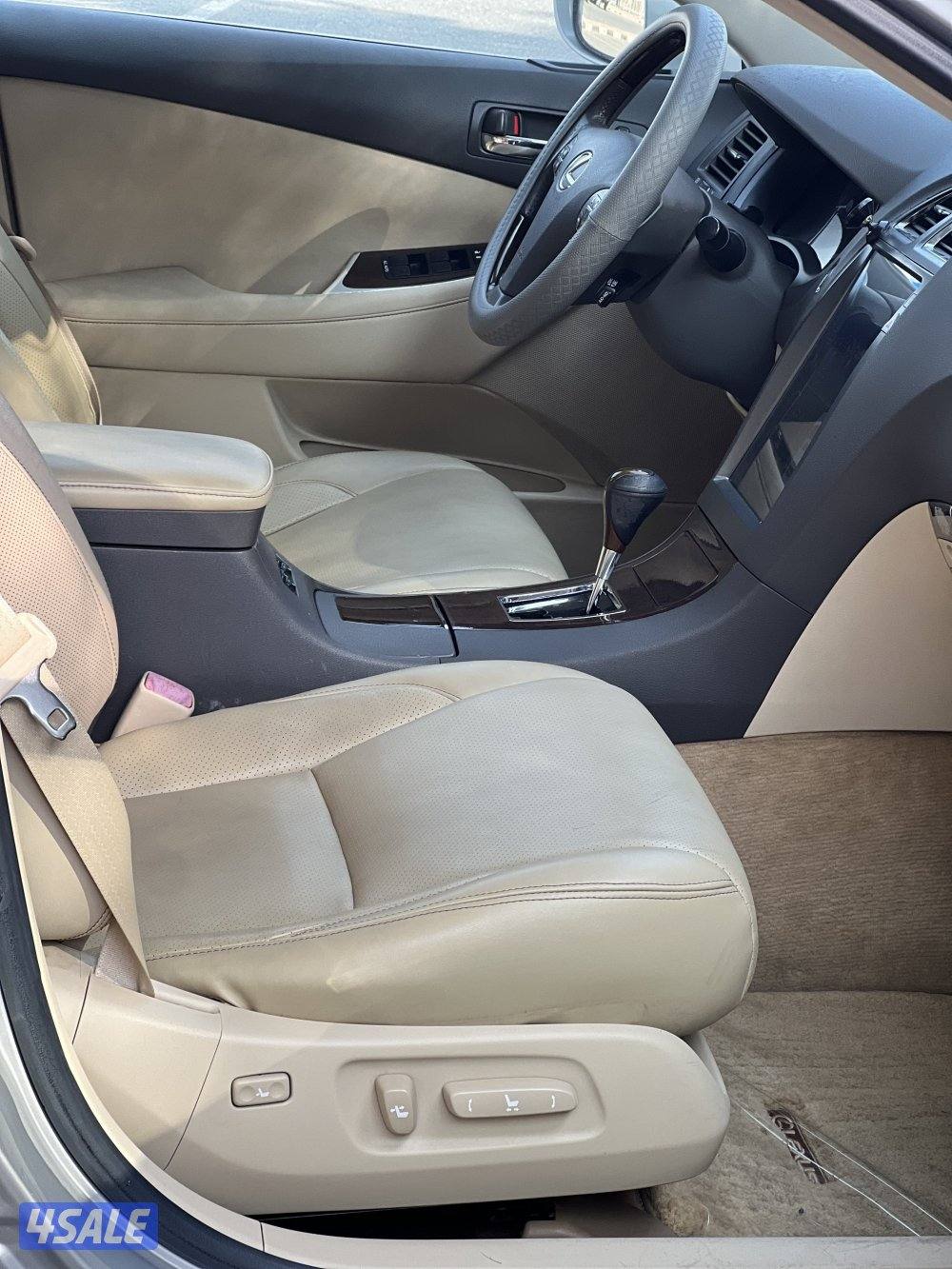 للبيع لكزس وارد الساير7